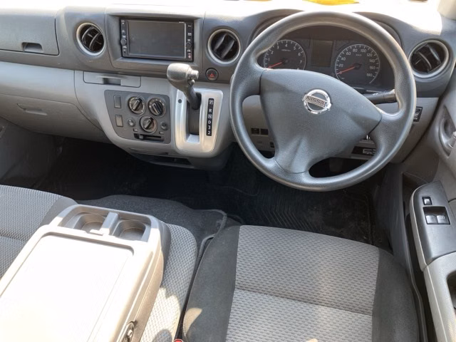 NISSAN NV350 CARAVAN