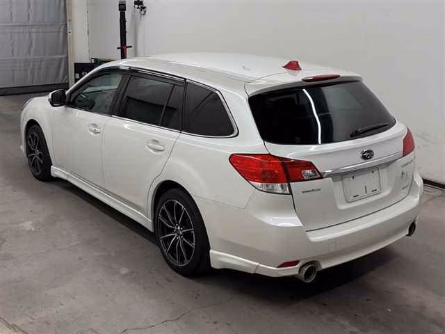 SUBARU LEGACY