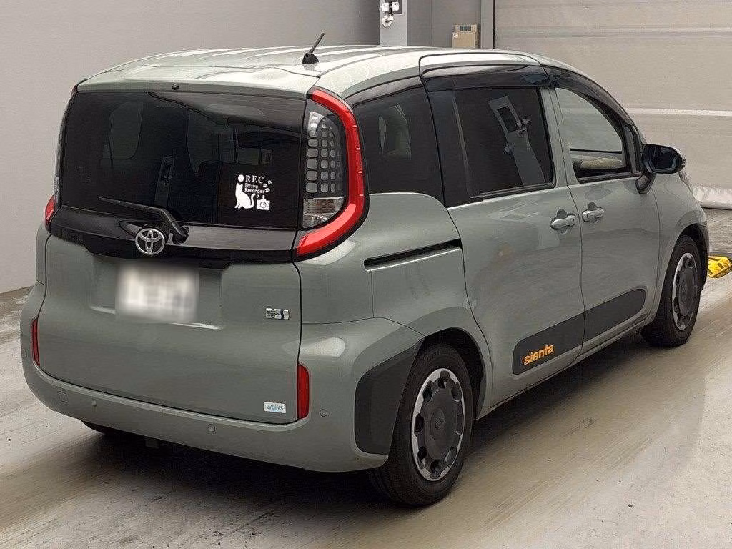 TOYOTA SIENTA