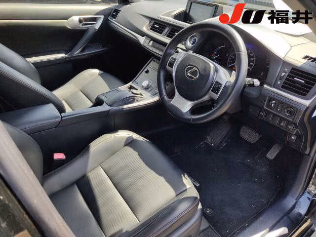 LEXUS CT200H