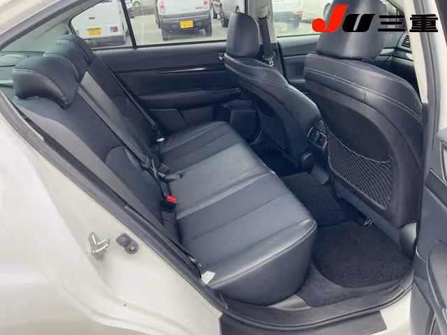 SUBARU LEGACY B4