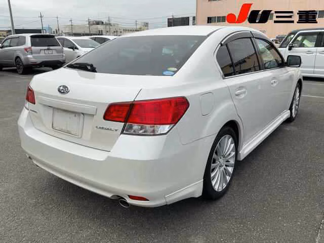 SUBARU LEGACY B4