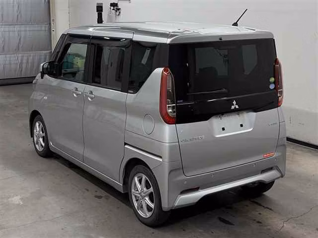 MITSUBISHI EK SPACE