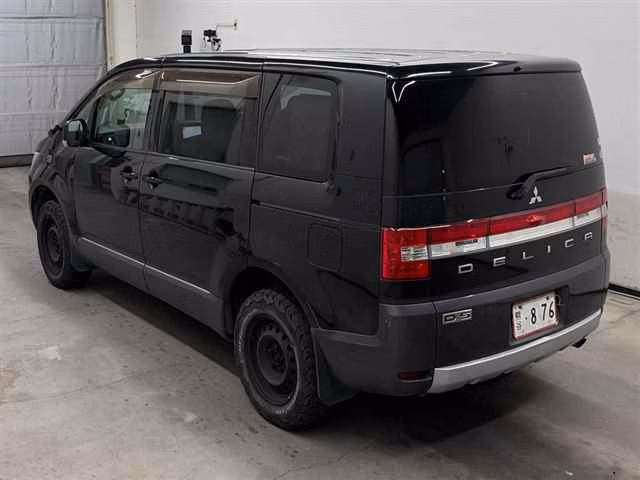 MITSUBISHI DELICA D:5