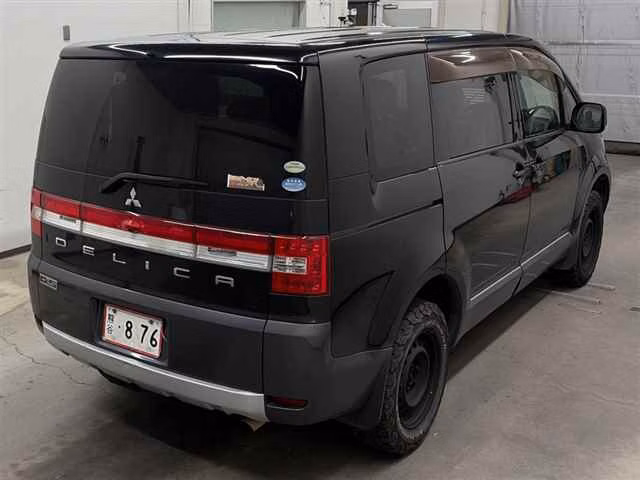 MITSUBISHI DELICA D:5