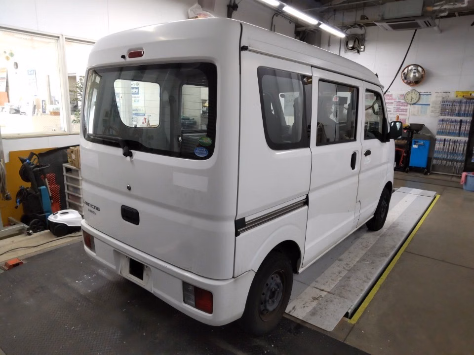 MITSUBISHI MINICAB