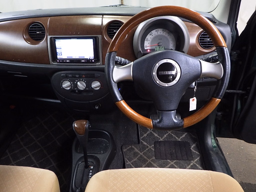 DAIHATSU MIRA GINO