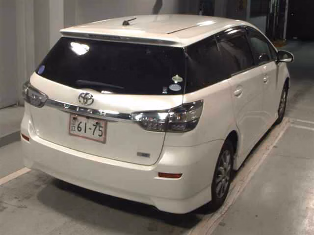 TOYOTA WISH