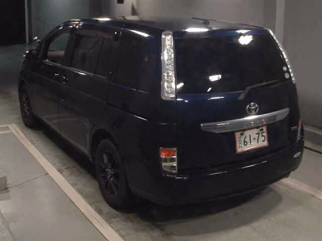 TOYOTA ISIS