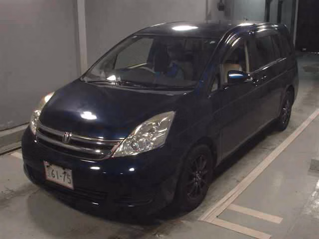 TOYOTA ISIS