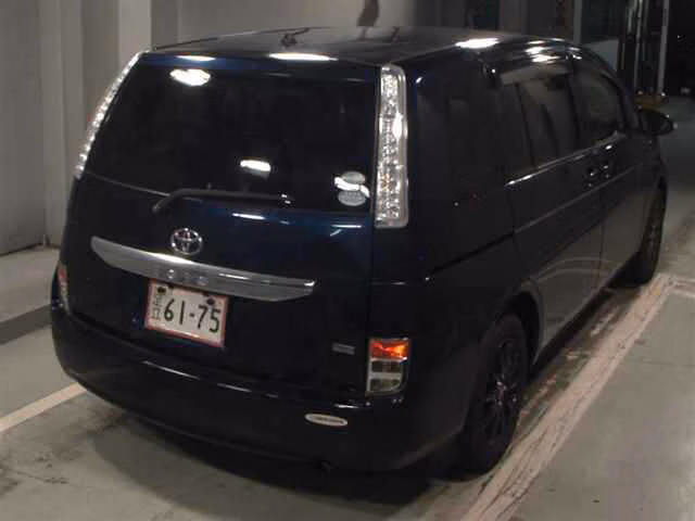 TOYOTA ISIS