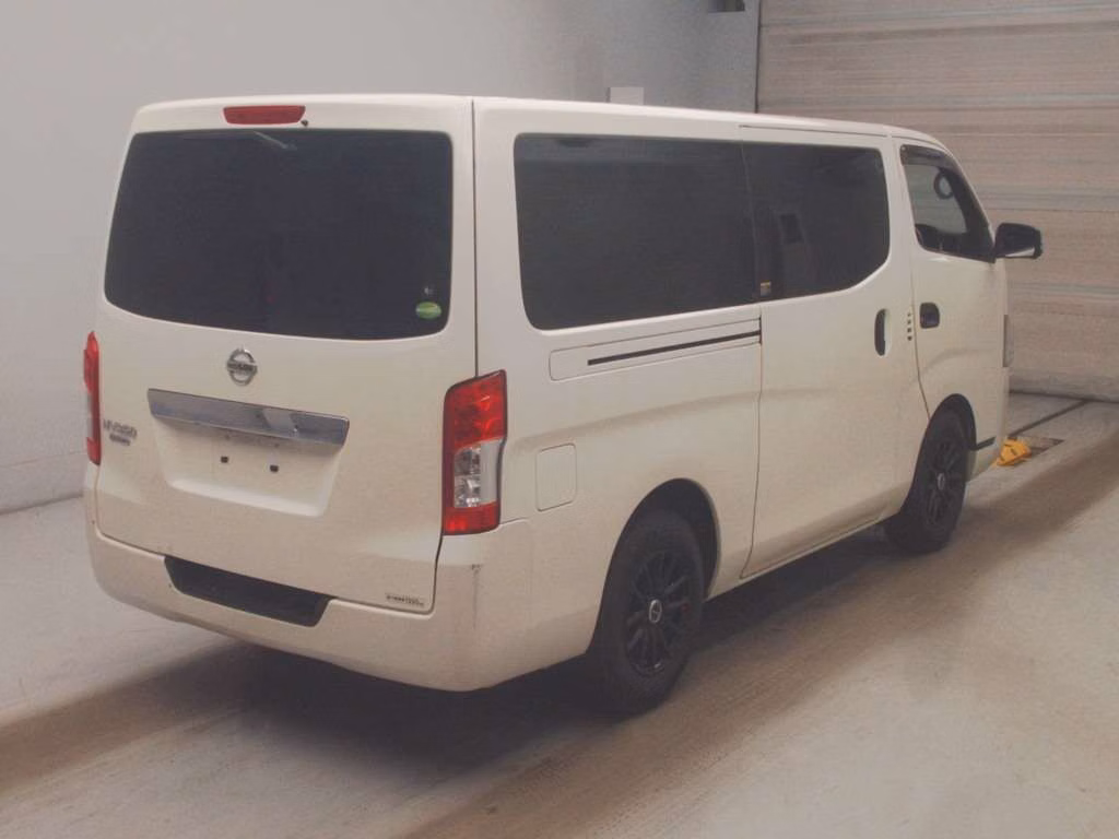 NISSAN NV350 CARAVAN