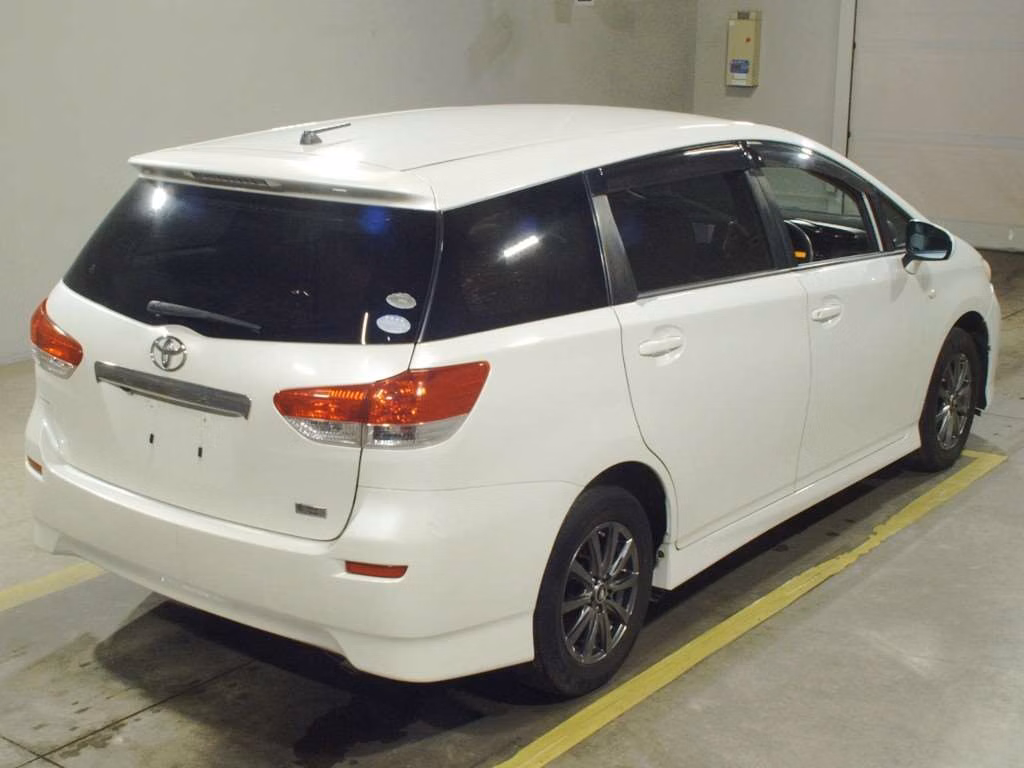TOYOTA WISH