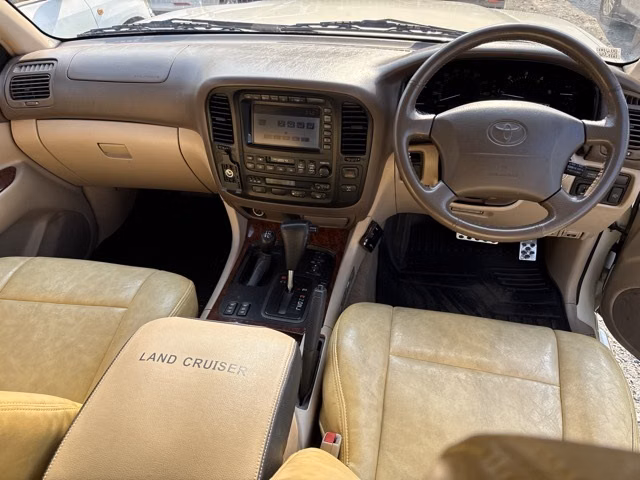 TOYOTA LAND CRUISER