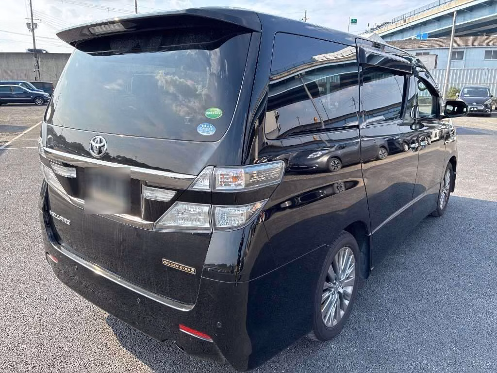 TOYOTA VELLFIRE