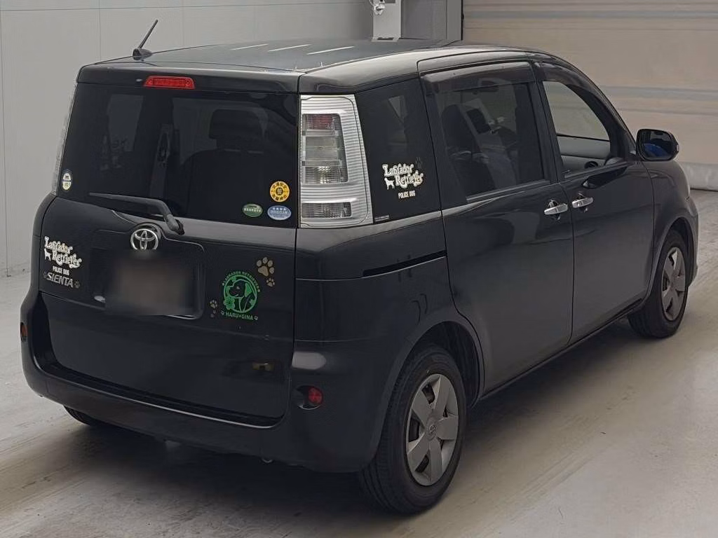 TOYOTA SIENTA