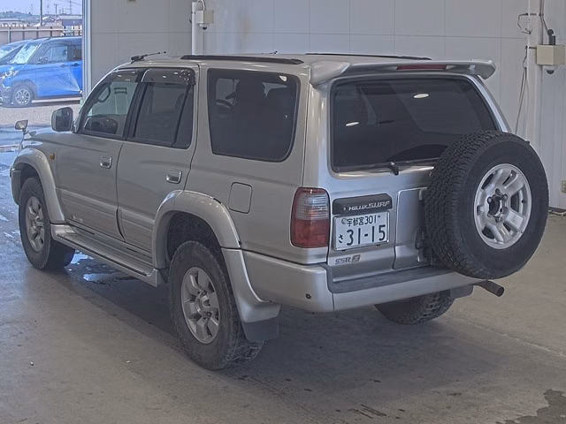 TOYOTA HILUX SURF