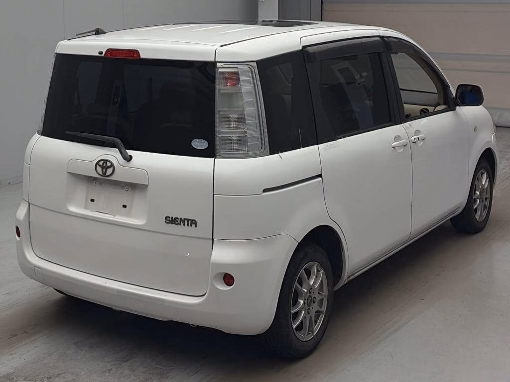 TOYOTA SIENTA