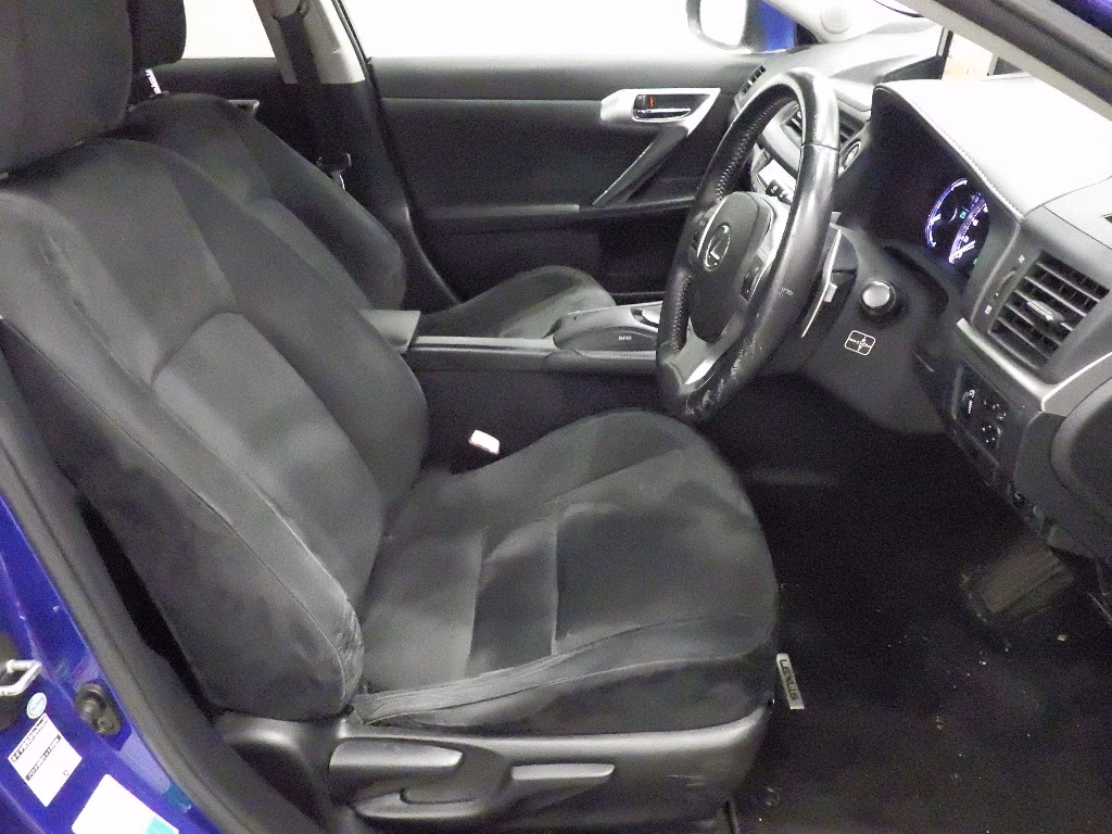 LEXUS CT200H