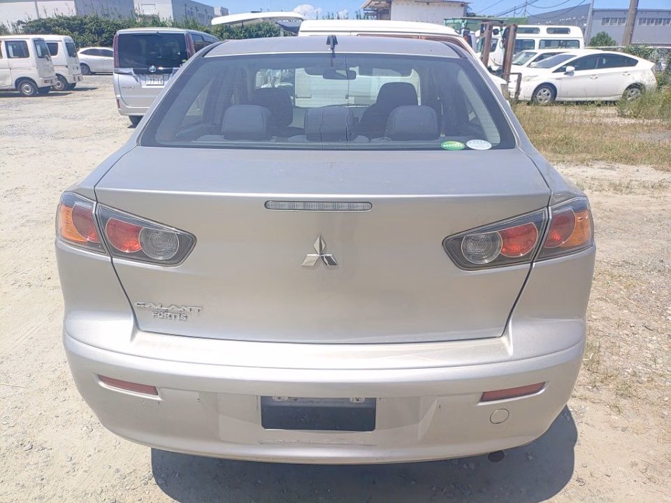 MITSUBISHI GALANT FORTIS