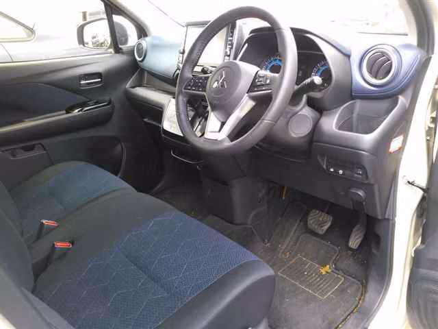 MITSUBISHI EK X