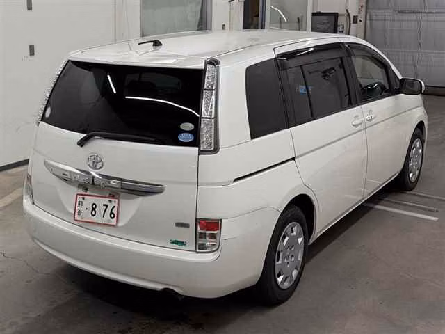 TOYOTA ISIS
