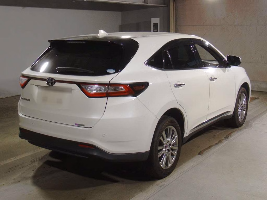 TOYOTA HARRIER