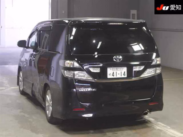 TOYOTA VELLFIRE