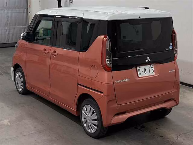 MITSUBISHI EK SPACE