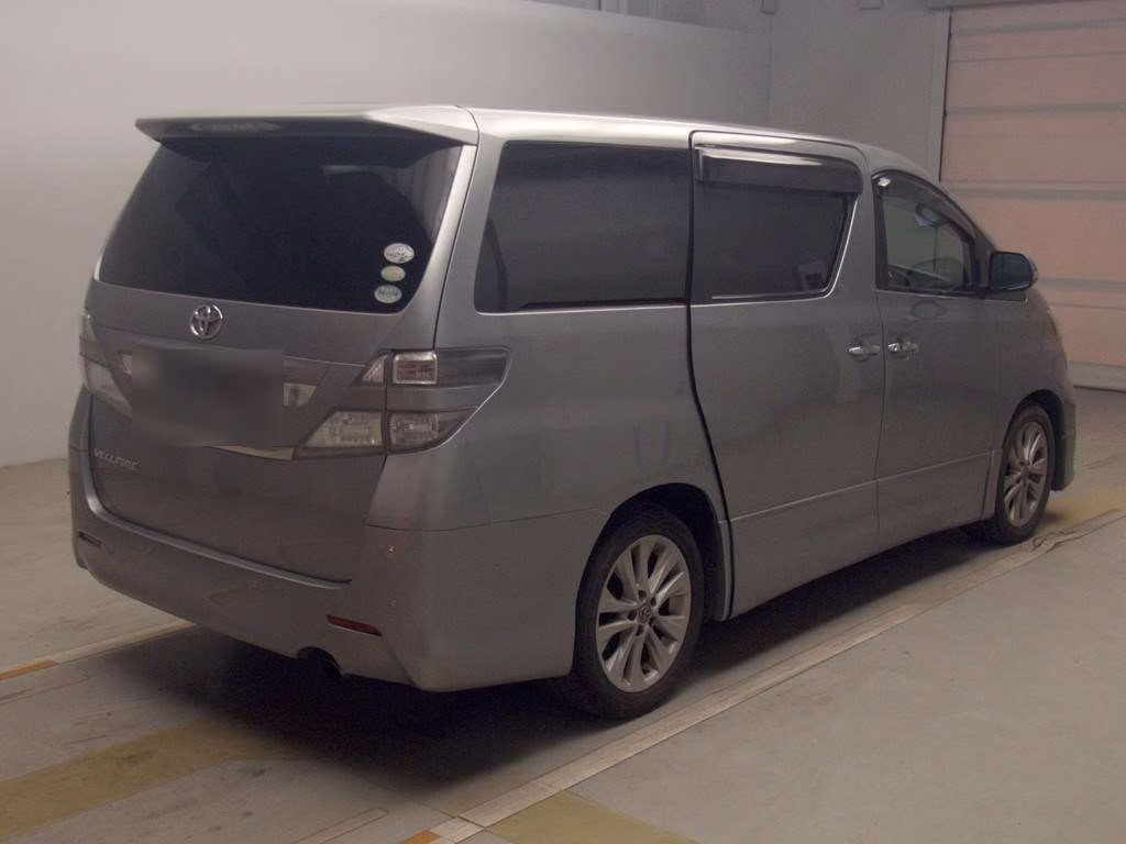 TOYOTA VELLFIRE