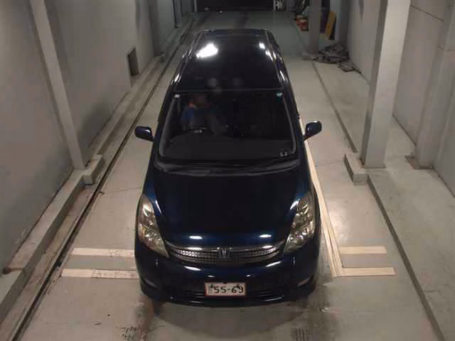 TOYOTA ISIS