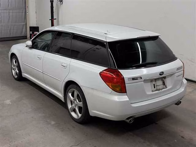 SUBARU LEGACY