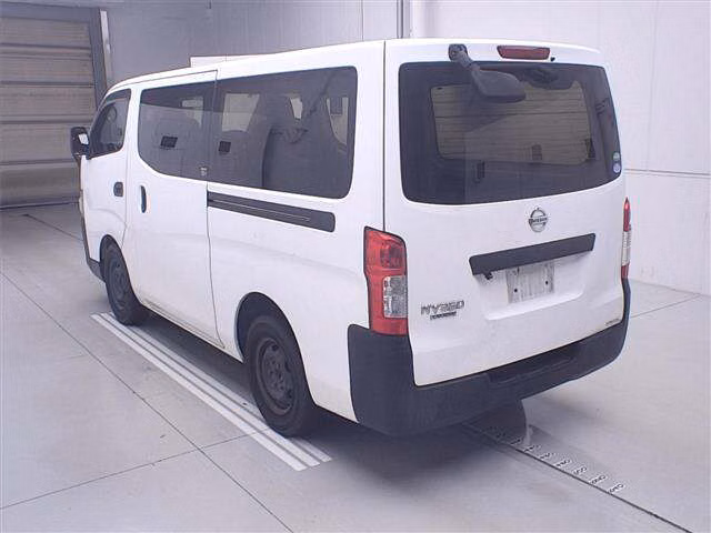 NISSAN NV350 CARAVAN