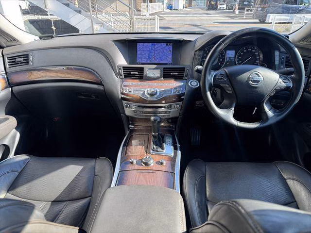 NISSAN FUGA