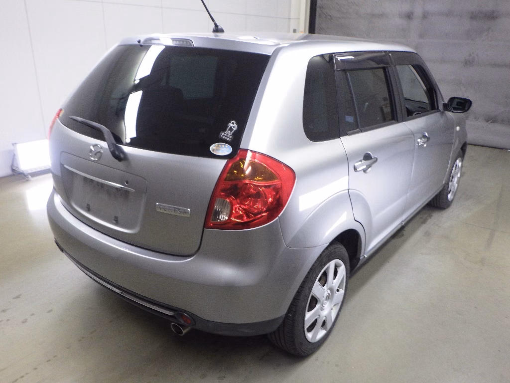 MAZDA VERISA