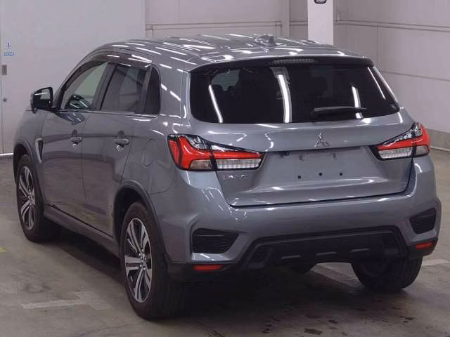 MITSUBISHI RVR