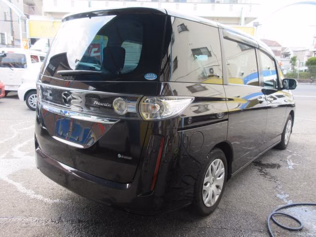 MAZDA BIANTE