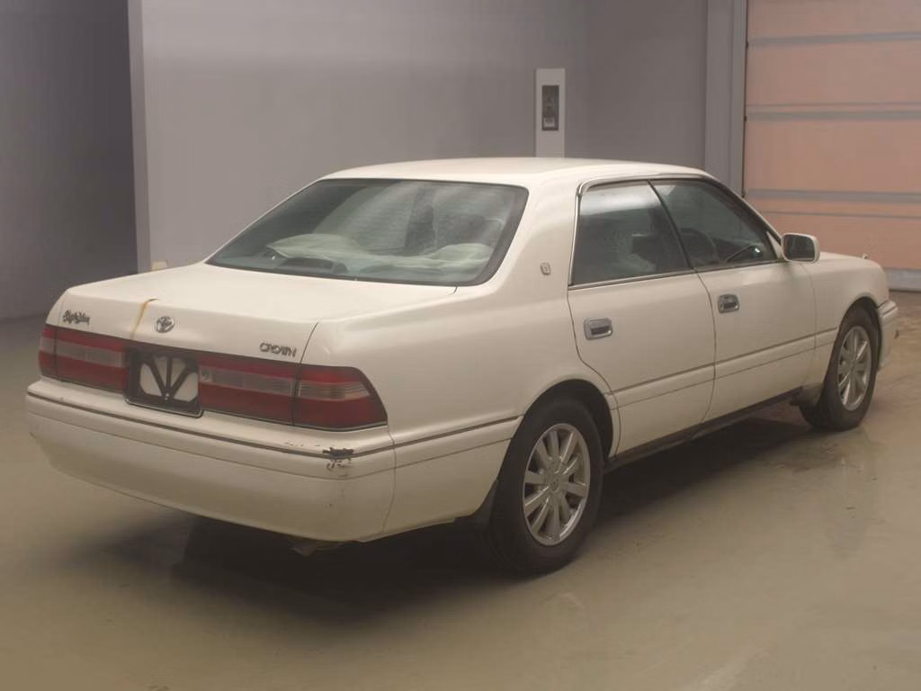 TOYOTA CROWN