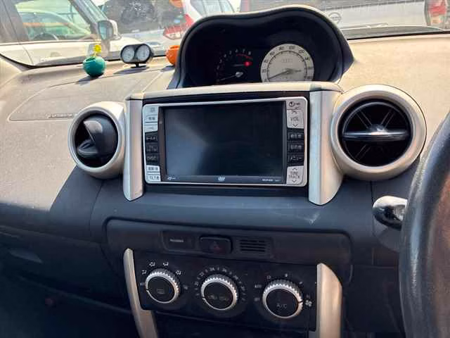 TOYOTA IST