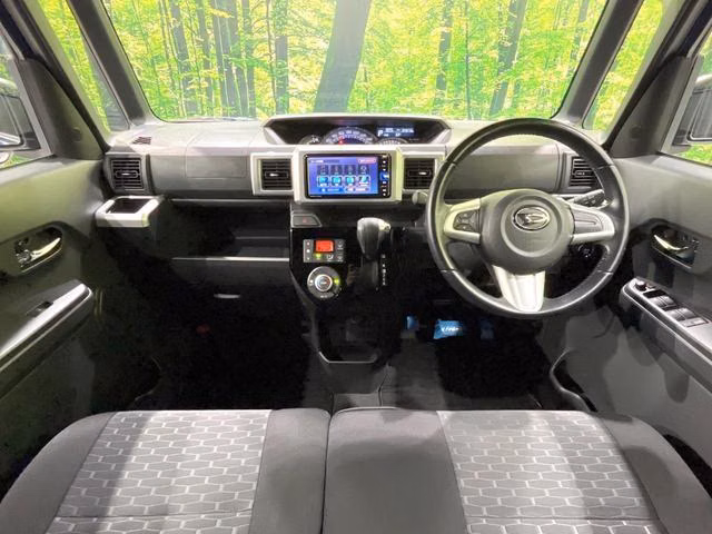DAIHATSU WAKE