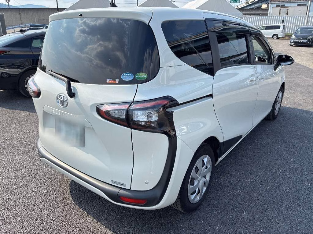 TOYOTA SIENTA