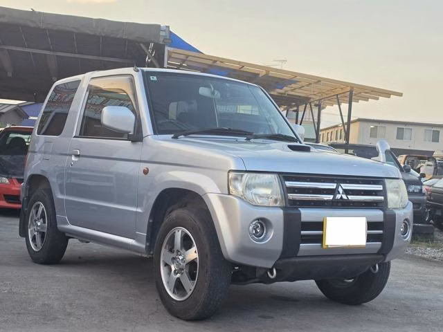 MITSUBISHI PAJERO MINI