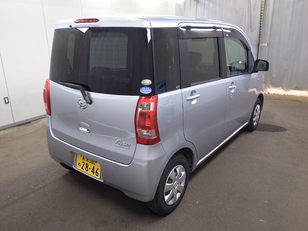 DAIHATSU TANTO EXE
