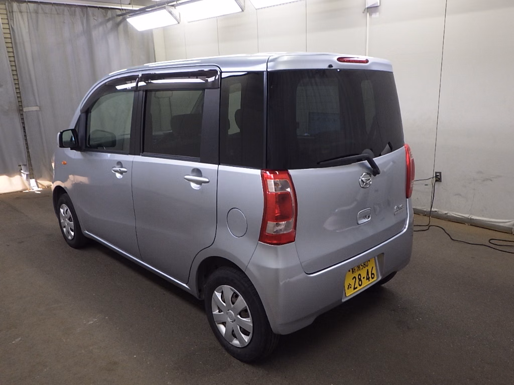DAIHATSU TANTO EXE