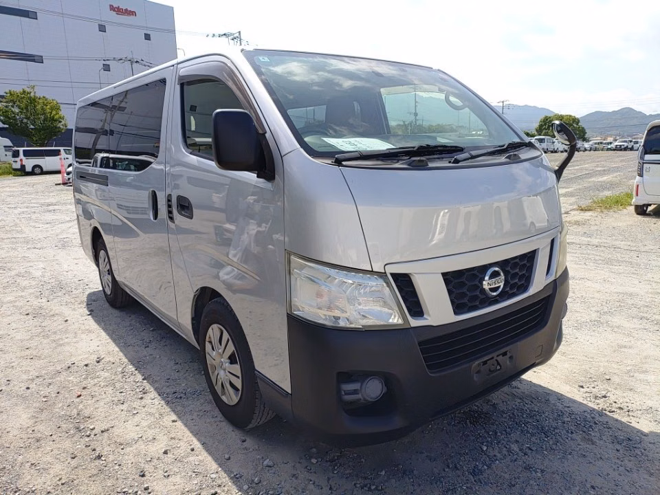 NISSAN NV350 CARAVAN