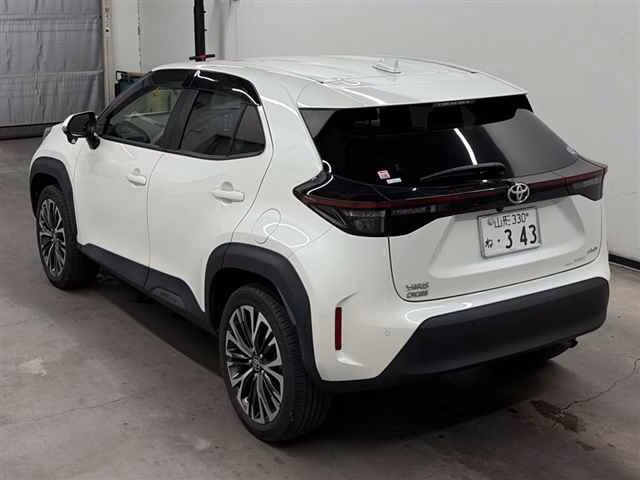 TOYOTA YARIS CROSS