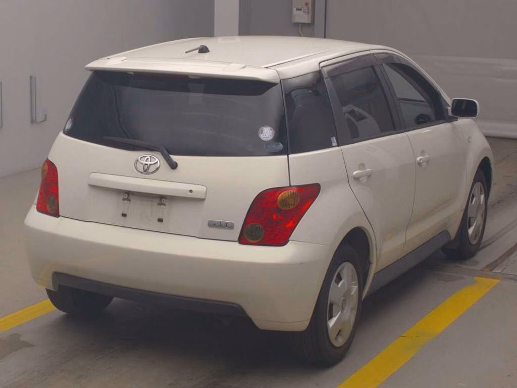 TOYOTA IST