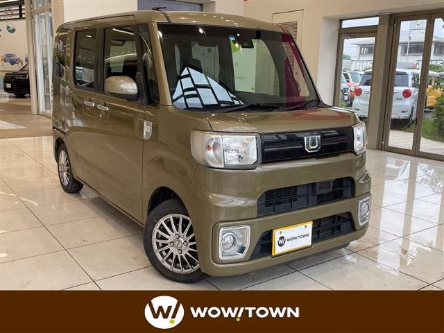 DAIHATSU WAKE