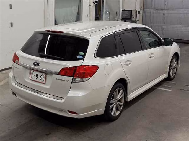 SUBARU LEGACY