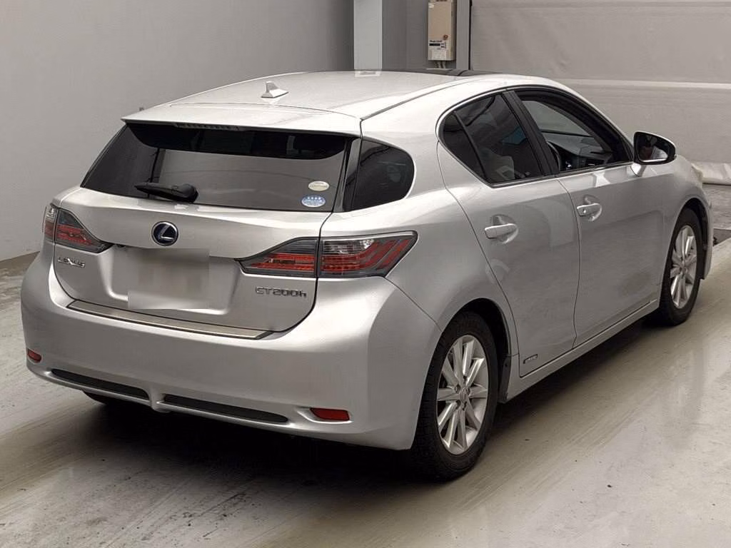 LEXUS CT200H